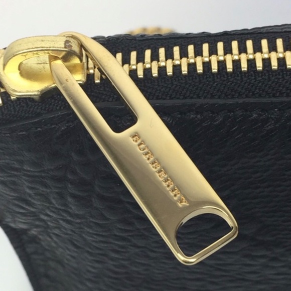 ♦️AUTHENTIC BURBERRY BLACK LEATHER shoulder or crossbody - Picture 3 of 4